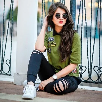 Beautiful Girls Dp