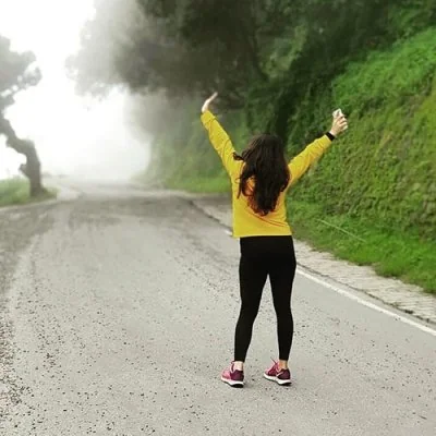 Mountains Girls Dp