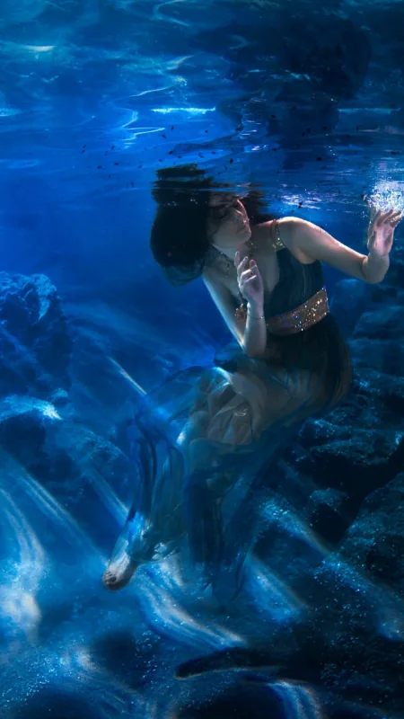 Aesthetic Blue Water Girls HD Wallpaper