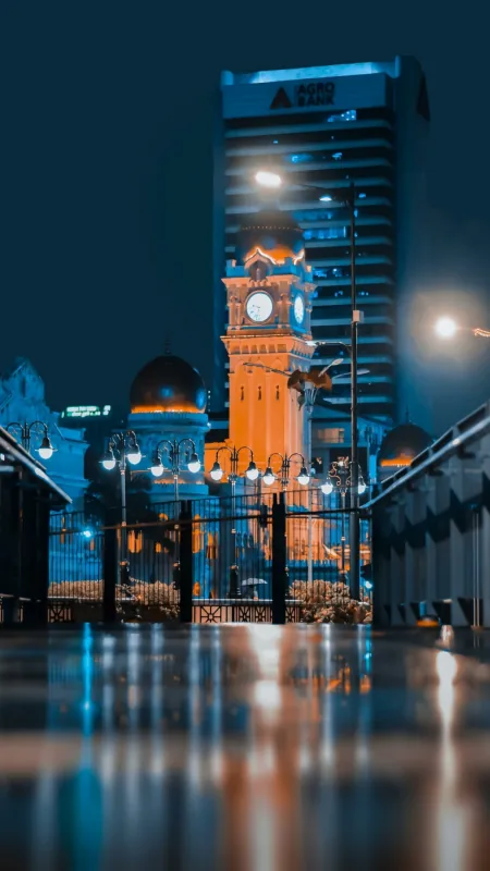 Aesthetic City Night HD Wallpaper