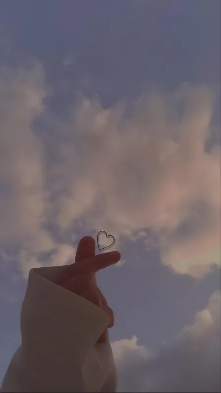 Cute Aesthetic Heart HD Wallpaper