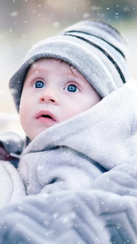 Blue Eyed Baby Snowfall Cute Wallpaper