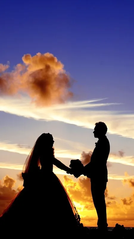Maldives Sunset Married Couple Love Wallpaper