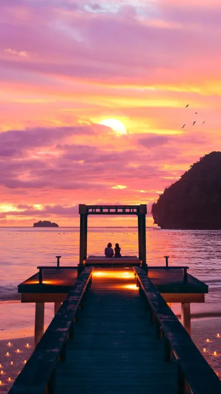 Sweet Sunset Couple Love Wallpaper