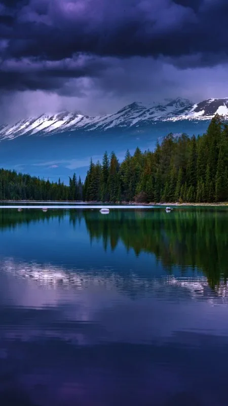 Alberta Lake Wide Nature Wallpaper