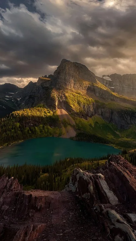 Emerald Lake Storm Light Nature Wallpaper