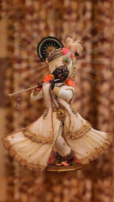 Banke Bihari Idol Ivory Attire Radha Krishna Wallpaper